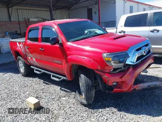 2014 Toyota Tacoma with VIN 5TFLU4EN4EX095917, listed as a IAAI auction lot 41820691 with 59,823 mi miles. Bid and sale history available at carsss.com. Image 1.
