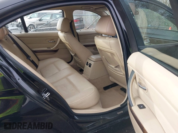2006 BMW 3 Series 325i with VIN WBAVB13576KX45531, listed as a IAAI auction lot 41941014 with Not Provided miles and . Bid and sale history available at carsss.com. Image 8.