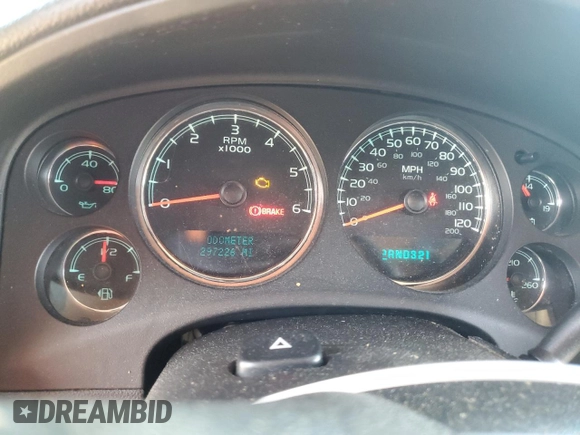 2008 Chevrolet Tahoe LS with VIN 1GNFC13CX8J136887, listed as a Copart auction lot 52459235 with 297,226 mi miles and Clean title. Bid and sale history available at DreamBid. Image 9.