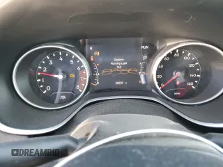 2019 Jeep Compass Latitude z VIN 3C4NJCBB7KT658181, wystawiony jako Copart lot #51850085 z przebiegiem 56 235 mil mil oraz Szkoda całkowita • Salvage title. Historia ofert i sprzedaży dostępna na DreamBid. Obrazek 9.