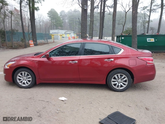 2013 Nissan Altima 2.5 SL with VIN 1N4AL3AP4DN563155, listed as a IAAI auction lot 41791305 with 184,778 mi miles. Bid and sale history available at carsss.com. Image 14.