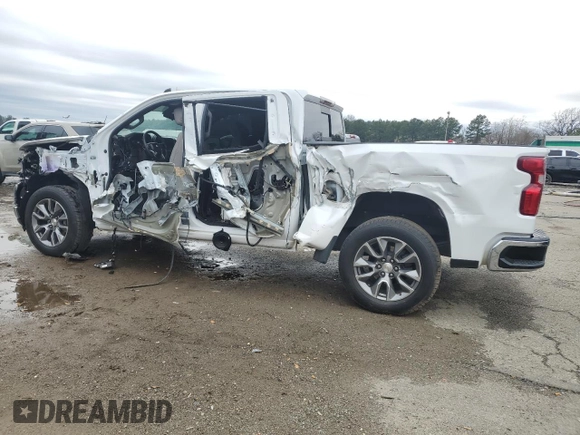 2022 Chevrolet Silverado 1500 LT with VIN 1GCPWCEDXNZ145527, listed as a Copart auction lot 47473405 with 43,995 mi miles and Salvage Title. Bid and sale history available at DreamBid. Image 2.