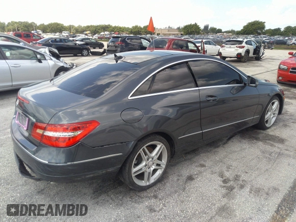 2011 Mercedes-Benz E-Class E 350 with VIN WDDKJ5GB7BF102511, listed as a IAAI auction lot 41782595 with 102,501 mi miles. Bid and sale history available at carsss.com. Image 4.