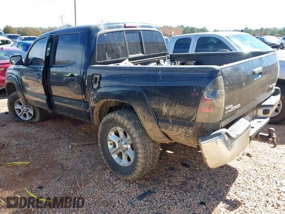 2013 Toyota Tacoma with VIN 3TMLU4EN3DM106670, listed as a IAAI auction lot 41696618 with 176,353 mi miles and . Bid and sale history available at DreamBid. Image 3.