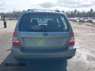 2007 Subaru Forester X w/Premium Pkg with VIN JF1SG65607H727290, listed as a IAAI auction lot 41795154 with 261,798 mi miles. Bid and sale history available at carsss.com. Image 15.