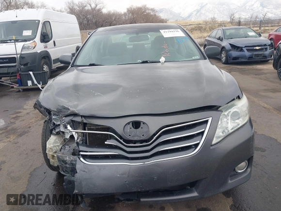 2011 Toyota Camry LE z VIN 4T4BF3EK7BR165320, wystawiony jako IAAI lot #41299126 z przebiegiem 271 182 mil mil oraz . Historia ofert i sprzedaży dostępna na DreamBid. Obrazek 12.