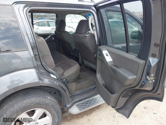 2012 Nissan Pathfinder SV with VIN 5N1AR1NN4CC632194, listed as a IAAI auction lot 41871512 with 135,571 mi miles. Bid and sale history available at carsss.com. Image 8.