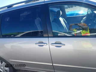 2007 Toyota Sienna CE with VIN 5TDZK23CX7S041018, listed as a IAAI auction lot 41838454 with 249,644 mi miles. Bid and sale history available at carsss.com. Image 14.