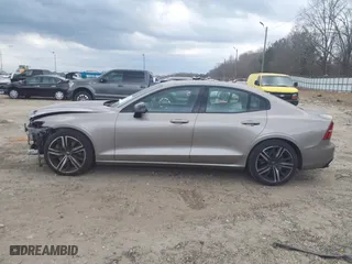 2019 Volvo S60 R-Design with VIN 7JRA22TM0KG004179, listed as a IAAI auction lot 41716942 with 27,466 mi miles. Bid and sale history available at carsss.com. Image 14.