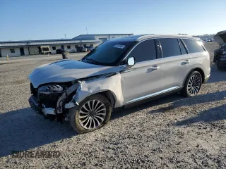 2022 Lincoln Aviator Reserve z VIN 5LM5J7WC2NGL21980, wystawiony jako Copart lot #50205765 z przebiegiem 36 033 mil mil oraz Szkoda całkowita • Salvage title. Historia ofert i sprzedaży dostępna na DreamBid. Obrazek 1.