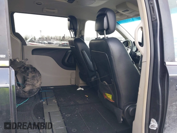 2013 Chrysler Town & Country Touring with VIN 2C4RC1BGXDR613852, listed as a IAAI auction lot 40973841 with 150,234 mi miles. Bid and sale history available at carsss.com. Image 8.