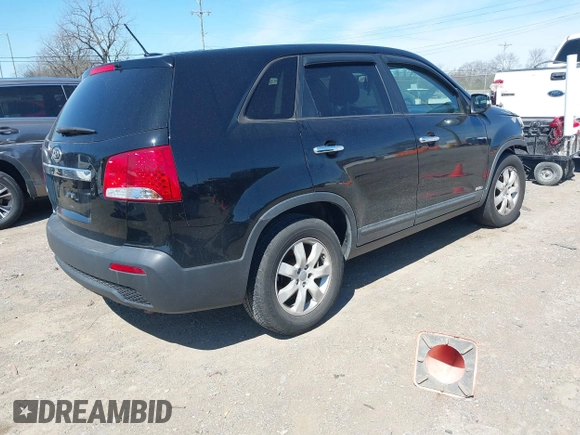 2013 Kia Sorento LX with VIN 5XYKTCA64DG386183, listed as a IAAI auction lot 41849794 with 169,394 mi miles. Bid and sale history available at carsss.com. Image 4.