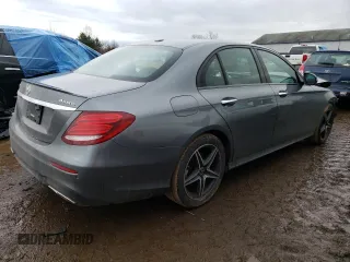 2018 Mercedes-Benz E-Class E 300 with VIN WDDZF4KBXJA449473, listed as a Copart auction lot 73218802 with 5,055 mi miles. Bid and sale history available at carsss.com. Image 3.