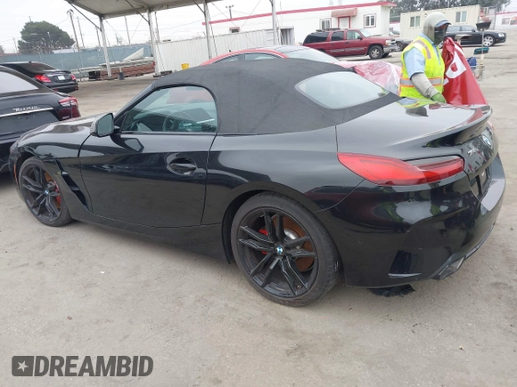 2022 BMW Z4 sDriveM40i with VIN WBAHF9C08NWX88691, listed as a IAAI auction lot 42562466 with 11,108 mi miles and . Bid and sale history available at DreamBid. Image 3.