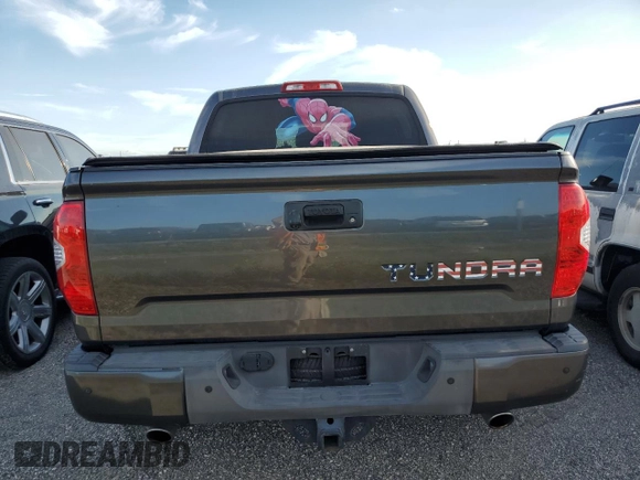 2016 Toyota Tundra Platinum z VIN 5TFGW5F11GX211574, wystawiony jako Copart lot #75138854 z przebiegiem 58 044 mil mil oraz Szkoda całkowita • Salvage title. Historia ofert i sprzedaży dostępna na DreamBid. Obrazek 6.