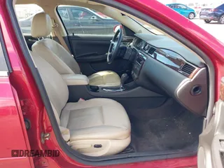 2015 Chevrolet Impala LTZ z VIN 2G1WC5E30F1161438, wystawiony jako IAAI lot #42001414 z przebiegiem 115 803 mil mil oraz . Historia ofert i sprzedaży dostępna na DreamBid. Obrazek 5.
