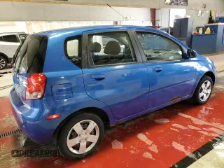 2006 Chevrolet Aveo LS z VIN KL1TD66666B555667, wystawiony jako Copart lot #56268585 z przebiegiem 42 939 mil mil oraz Tytuł czysty. Historia ofert i sprzedaży dostępna na DreamBid. Obrazek 3.