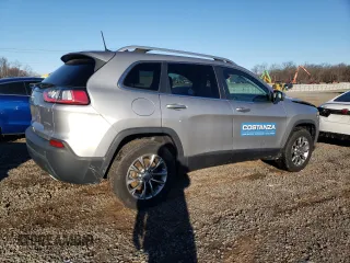 2019 Jeep Cherokee Latitude Plus with VIN 1C4PJMLX5KD289285, listed as a Copart auction lot 49401605 with 209,355 mi miles and Salvage Title. Bid and sale history available at DreamBid. Image 3.