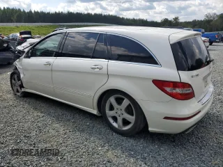 2011 Mercedes-Benz R 350 with VIN 4JGCB2FEXBA128759, listed as a Copart auction lot 74348994 with 116,892 mi miles and Salvage Title. Bid and sale history available at DreamBid. Image 2.