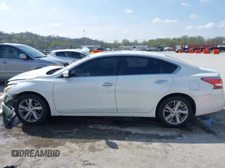 2015 Nissan Altima 2.5 S with VIN 1N4AL3AP1FC120251, listed as a IAAI auction lot 41927698 with 128,320 mi miles. Bid and sale history available at carsss.com. Image 15.