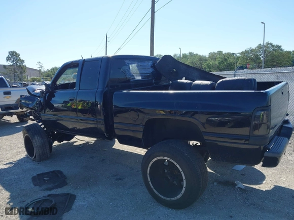 1998 Dodge Ram 1500 with VIN 1B7HF13Z7WJ145413, listed as a IAAI auction lot 42030706 with 198,080 mi miles. Bid and sale history available at carsss.com. Image 13.