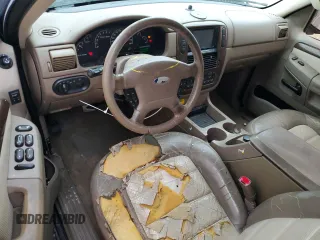 2002 Ford Explorer Eddie Bauer с VIN 1FMZU64W02UA45783, выставлен на аукционе Copart как лот 44639005 с пробегом 175 278 миль миль и Списание • Salvage title. История ставок и продаж доступна на DreamBid. Изображение 8.