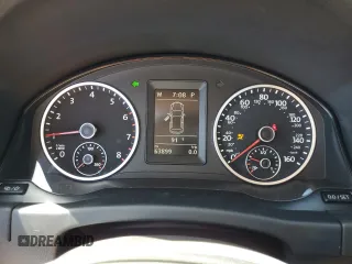 2014 Volkswagen Tiguan SEL with VIN WVGAV3AX8EW585929, listed as a Copart auction lot 61462205 with 63,899 mi miles and Salvage title. Bid and sale history available at DreamBid. Image 9.
