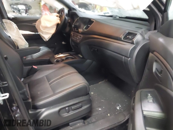 2022 Honda Passport TrailSport with VIN 5FNYF8H63NB028070, listed as a IAAI auction lot 41292236 with 39,177 mi miles and . Bid and sale history available at DreamBid. Image 5.