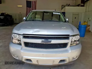 2010 Chevrolet Suburban LT с VIN 1GNUCJE06AR222604, выставлен на аукционе Copart как лот 61961725 с пробегом 206 588 миль миль и Чистый • Clean title. История ставок и продаж доступна на DreamBid. Изображение 5.