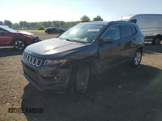 2019 Jeep Compass Latitude z VIN 3C4NJDBBXKT807138, wystawiony jako Copart lot #63147395 z przebiegiem 45 504 mil mil oraz Szkoda całkowita • Salvage title. Historia ofert i sprzedaży dostępna na DreamBid. Obrazek 1.