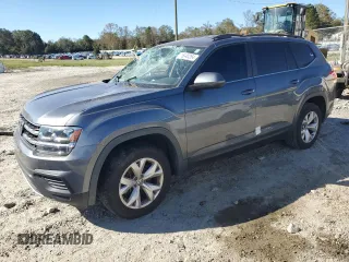 2020 Volkswagen Atlas S with VIN 1V2AP2CA9LC501633, listed as a Copart auction lot 75040264 with 104,853 mi miles and Salvage title. Bid and sale history available at DreamBid. Image 1.
