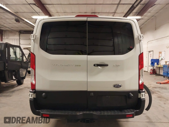 2019 Ford Transit Passenger XL with VIN 1FBZX2YM7KKA22871, listed as a IAAI auction lot 41721561 with 112,189 mi miles. Bid and sale history available at carsss.com. Image 17.