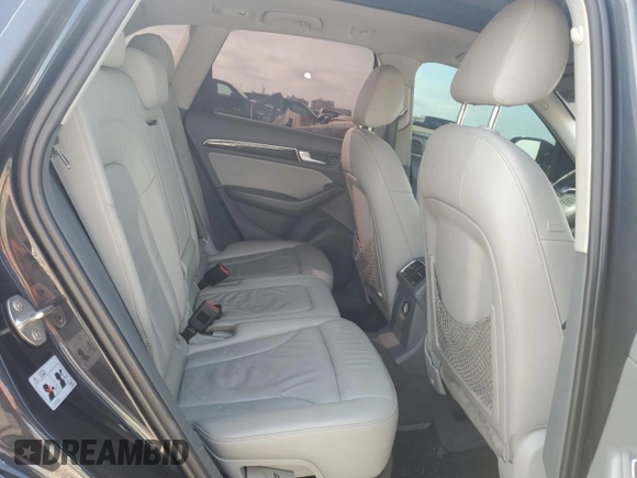 2014 Audi Q5 Premium z VIN WA1CFAFP2EA006108, wystawiony jako Copart lot #60461495 z przebiegiem 228 850 mil mil oraz Szkoda całkowita • Salvage title. Historia ofert i sprzedaży dostępna na DreamBid. Obrazek 11.