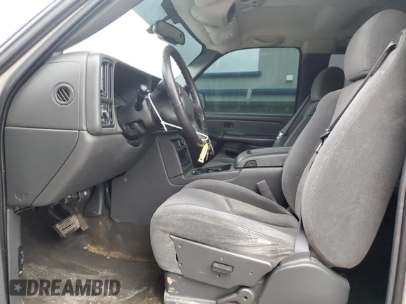 2006 Chevrolet Silverado 1500 LT1 with VIN 1GCEC19T26Z200883, listed as a Copart auction lot 49332275 with 138,120 mi miles and Salvage Title. Bid and sale history available at DreamBid. Image 7.