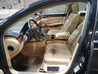 2005 Volkswagen Phaeton V8 z VIN WVWAF63D058000156, wystawiony jako Copart lot #83557884 z przebiegiem 173 284 mil mil oraz Szkody całkowita. Historia ofert i sprzedaży dostępna na DreamBid. Obrazek 7.