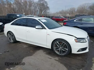 2010 Audi S4 Prestige z VIN WAUKGAFLXAA020826, wystawiony jako IAAI lot #41711179 z przebiegiem 122 108 mil mil oraz . Historia ofert i sprzedaży dostępna na DreamBid. Obrazek 13.