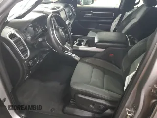 2021 Ram 1500 Big Horn z VIN 1C6SRFFT2MN598580, wystawiony jako Copart lot #52394285 z przebiegiem 34 468 mil mil oraz Szkoda całkowita • Salvage title. Historia ofert i sprzedaży dostępna na DreamBid. Obrazek 7.