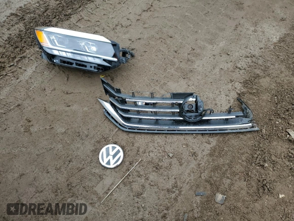 2021 Volkswagen Passat SE with VIN 1VWSA7A35MC012993, listed as a Copart auction lot 49927025 with 35,540 mi miles and Salvage title. Bid and sale history available at DreamBid. Image 12.