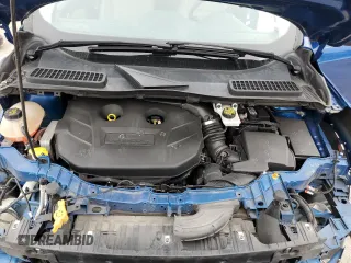 2017 Ford Escape SE with VIN 1FMCU0G99HUA25632, listed as a Copart auction lot 44786105 with 137,472 mi miles and Salvage Title. Bid and sale history available at DreamBid. Image 12.