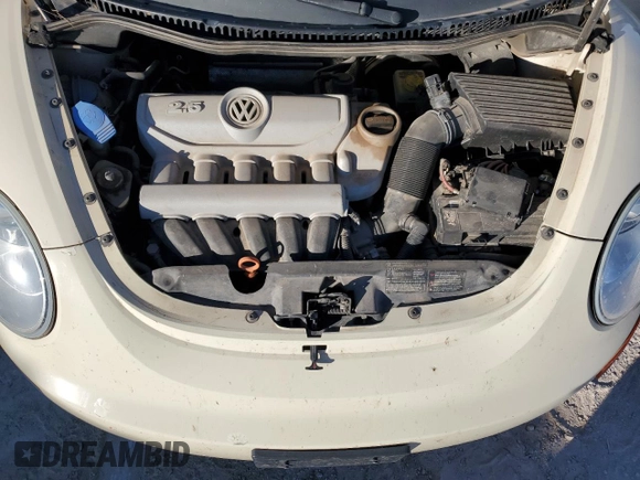 2008 Volkswagen Beetle SE z VIN 3VWRG31Y18M417075, wystawiony jako Copart lot #80433854 z przebiegiem 112 962 mil mil oraz Szkoda całkowita • Salvage title. Historia ofert i sprzedaży dostępna na DreamBid. Obrazek 12.