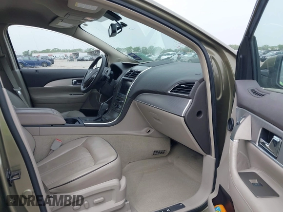 2013 Lincoln MKX with VIN 2LMDJ6JK7DBL14542, listed as a IAAI auction lot 41919144 with 126,714 mi miles. Bid and sale history available at carsss.com. Image 5.