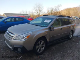 2014 Subaru Outback 2.5i Limited with VIN 4S4BRCLC0E3225638, listed as a IAAI auction lot 41897375 with 118,155 mi miles. Bid and sale history available at carsss.com. Image 2.