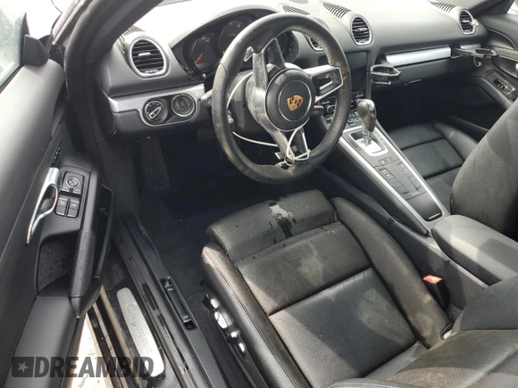 2018 Porsche 718 Cayman z VIN WP0AA2A88JK261609, wystawiony jako Copart lot #77961894 z przebiegiem Nie podano mil oraz Nie do naprawy • Non repairable. Historia ofert i sprzedaży dostępna na DreamBid. Obrazek 8.
