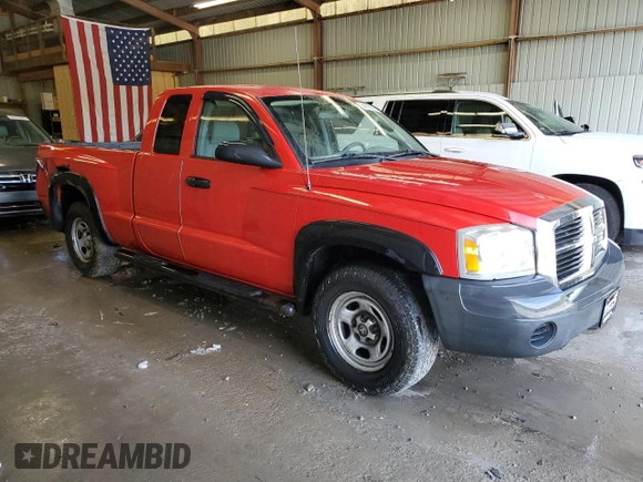 2005 Dodge Dakota ST with VIN 1D7HW22K95S236742, listed as a Copart auction lot 54056535 with 90,638 mi miles and Salvage title. Bid and sale history available at DreamBid. Image 4.