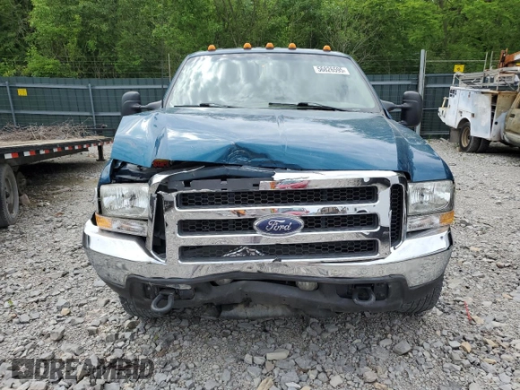 2001 Ford F-350 XL z VIN 1FTSW30F61EA47096, wystawiony jako Copart lot #56826595 z przebiegiem 205 679 mil mil oraz Szkoda całkowita • Salvage title. Historia ofert i sprzedaży dostępna na DreamBid. Obrazek 5.
