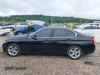 2017 BMW 3 Series 330i с VIN WBA8B9G54HNU48756, выставлен на аукционе IAAI как лот 42464818 с пробегом 82 871 миль миль и . История ставок и продаж доступна на DreamBid. Изображение 15.