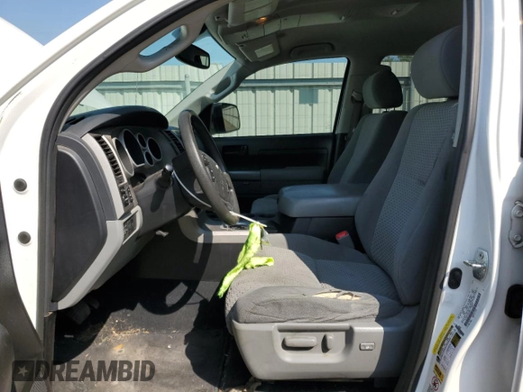 2013 Toyota Tundra z VIN 5TFDW5F11DX295393, wystawiony jako Copart lot #53049515 z przebiegiem 204 926 mil mil oraz Szkoda całkowita • Salvage title. Historia ofert i sprzedaży dostępna na DreamBid. Obrazek 7.