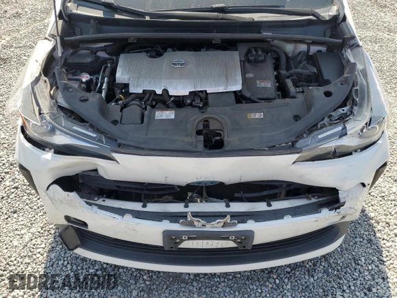 2021 Toyota Prius L Eco with VIN JTDKAMFU1M3151330, listed as a Copart auction lot 58827615 with 111,067 mi miles and Salvage title. Bid and sale history available at DreamBid. Image 5.