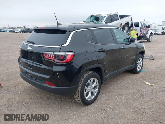 2024 Jeep Compass Sport с VIN 3C4NJDAN9RT105303, выставлен на аукционе IAAI как лот 41554518 с пробегом 10 798 миль миль и . История ставок и продаж доступна на DreamBid. Изображение 4.