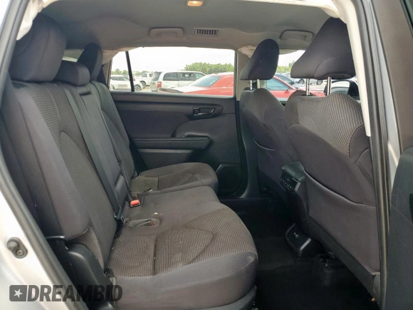 2021 Toyota Highlander L with VIN 5TDBZRBH3MS539544, listed as a Copart auction lot 61685235 with 84,266 mi miles and Salvage title. Bid and sale history available at DreamBid. Image 11.